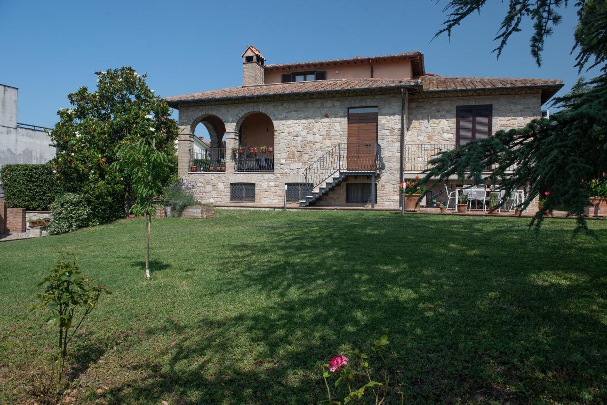 Bed and Breakfast Dolce Alba à Montecastrilli Extérieur photo